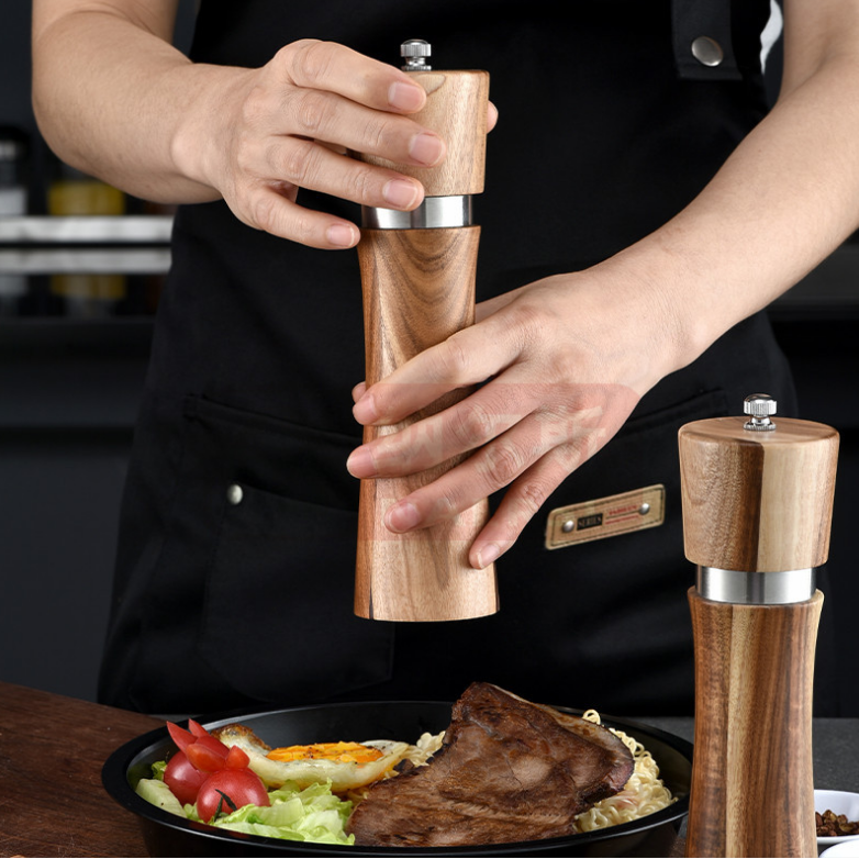 Spice Mill Set, with Metal ring, 2pcs